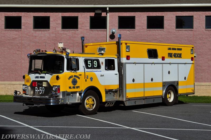 Rescue 59 - 1975 Mack CF Ranger.  Formerly FDNY Engine 82
